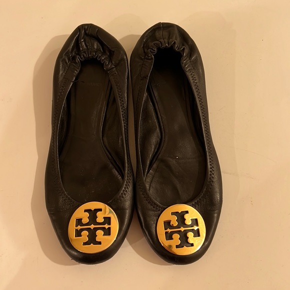 Tory Burch Classic Gold Leather Flat - Picture 1 of 3